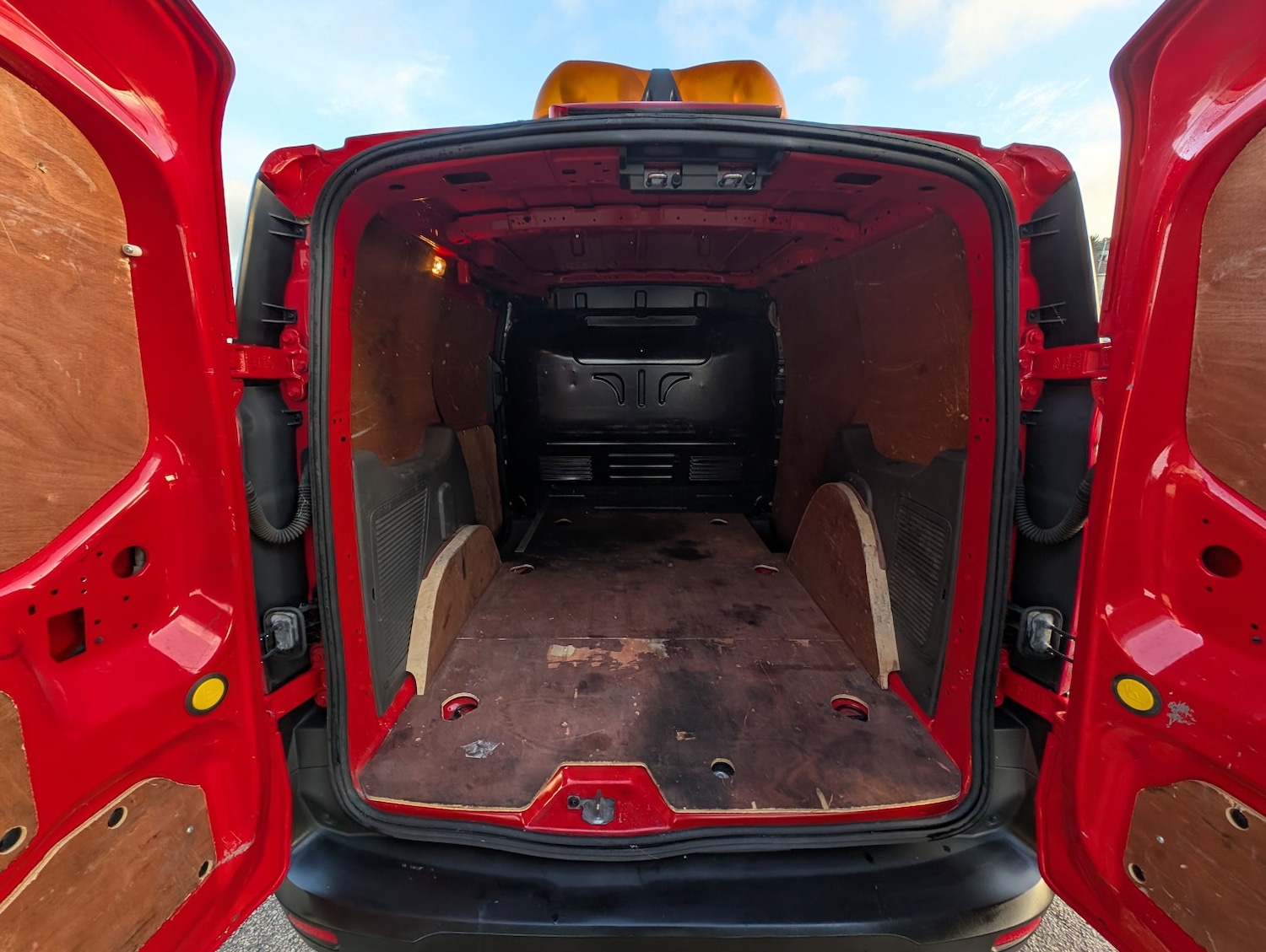 Used Ford Transit Connect 2020 for sale - 76848624: Photo 12