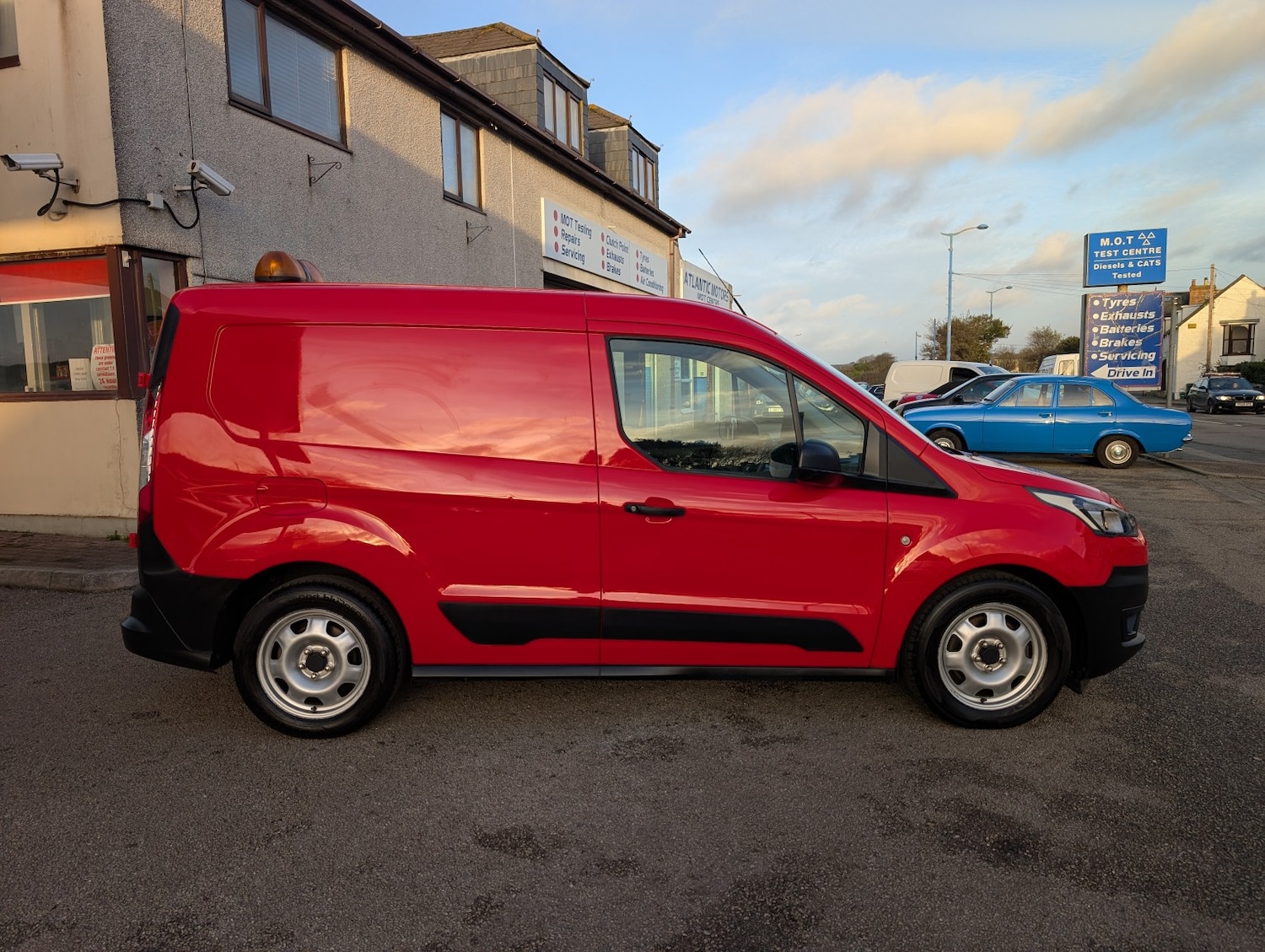 Used Ford Transit Connect 2020 for sale - 76848624: Photo 4