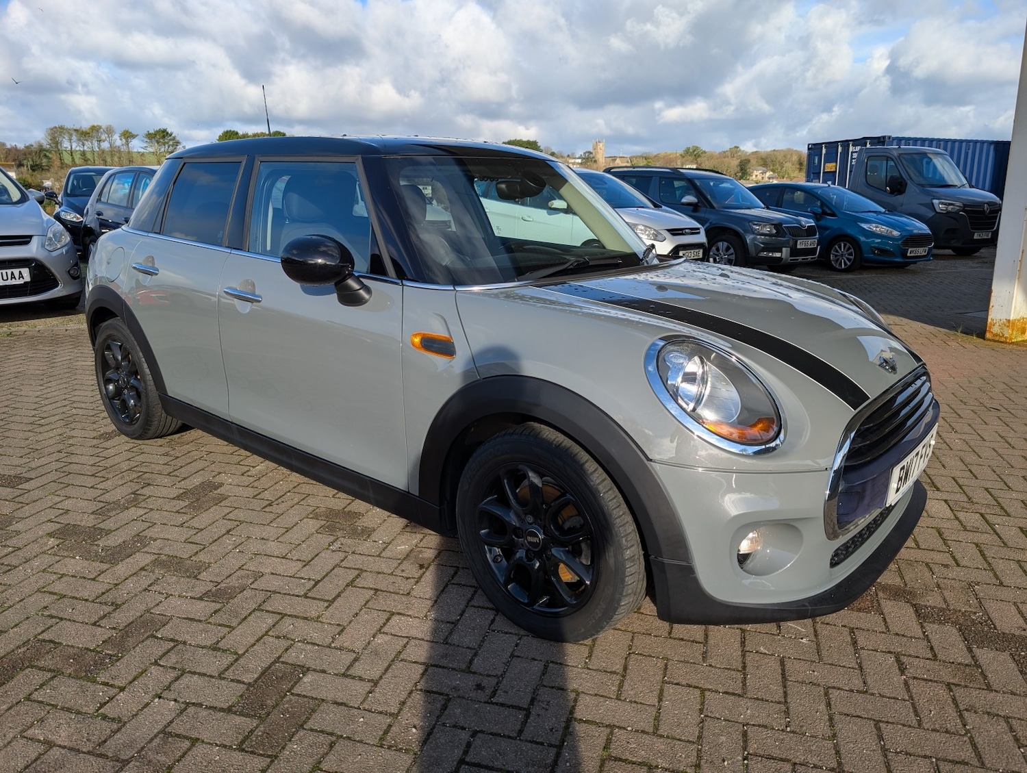 Used MINI Hatch 2017 for sale - 76571095: Photo 2