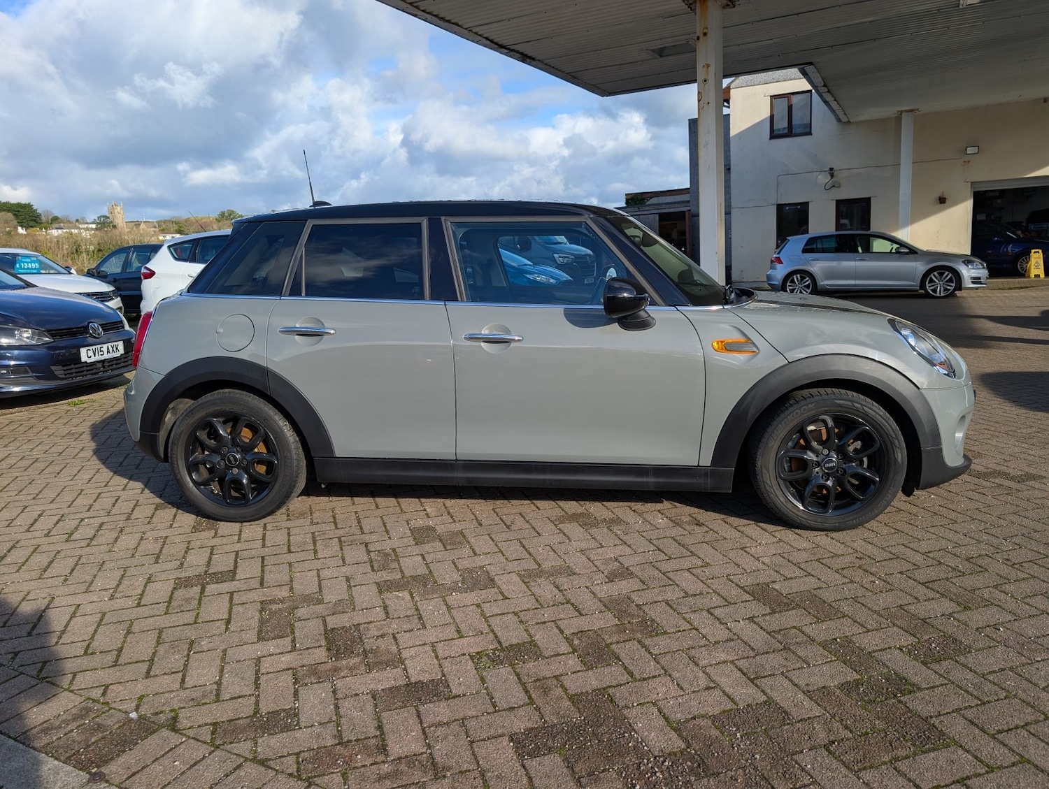 Used MINI Hatch 2017 for sale - 76571095: Photo 3