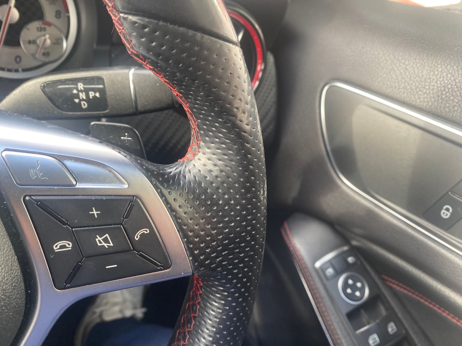 Used Mercedes-Benz A-Class 2013 for sale - 77617936: Photo 24