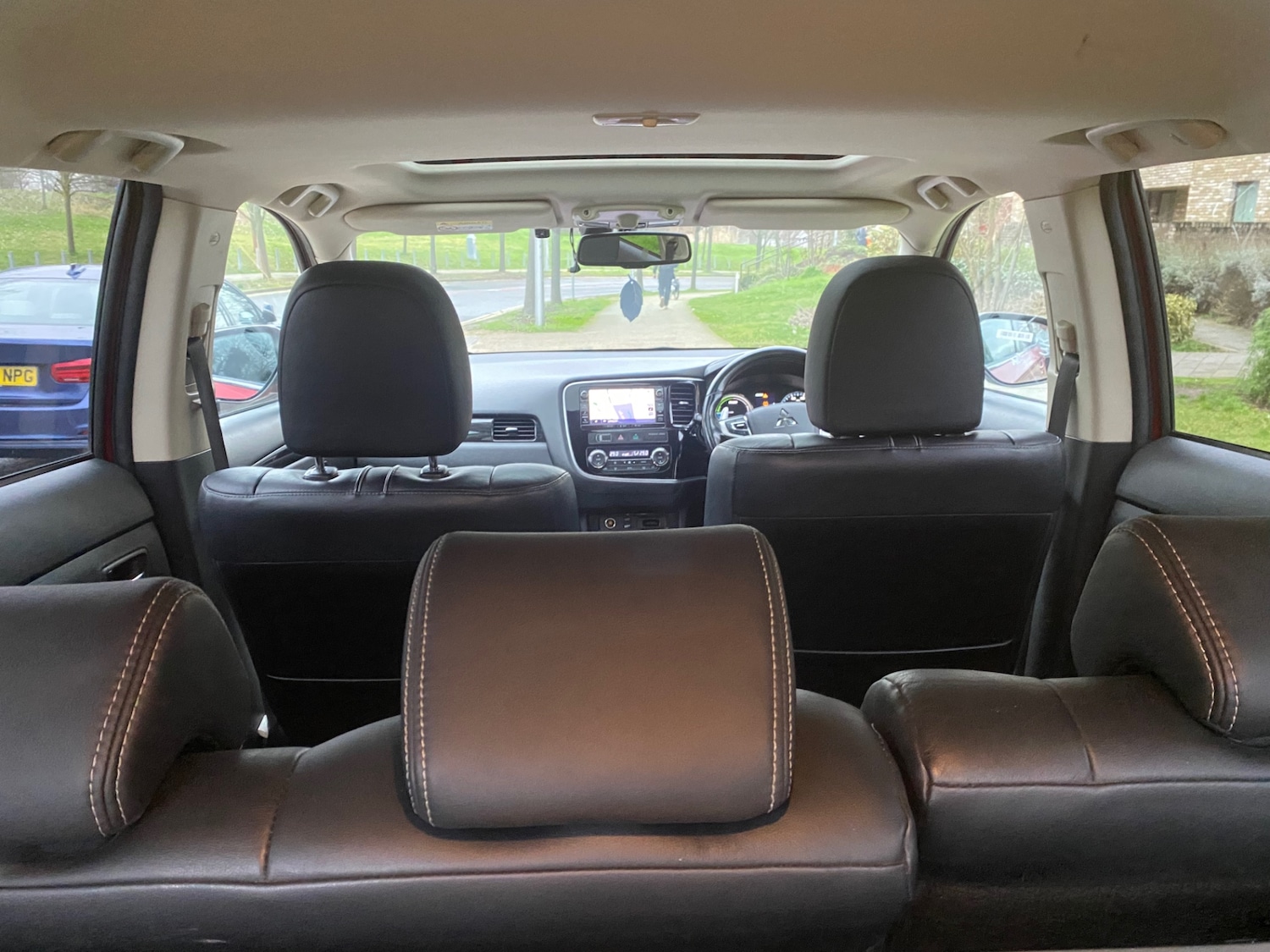 Used Mitsubishi Outlander 2015 for sale - 77622607: Photo 10