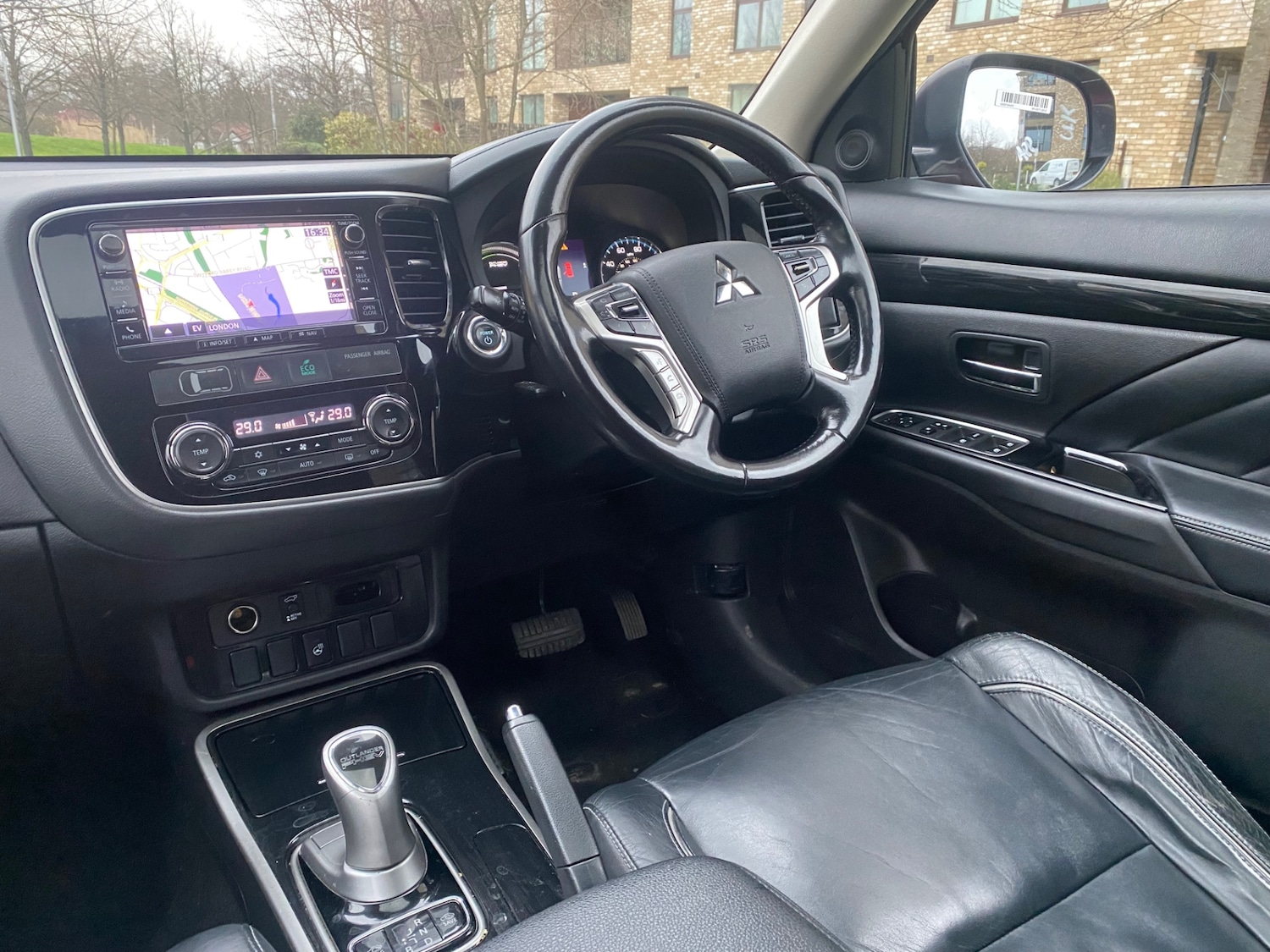 Used Mitsubishi Outlander 2015 for sale - 77622607: Photo 17