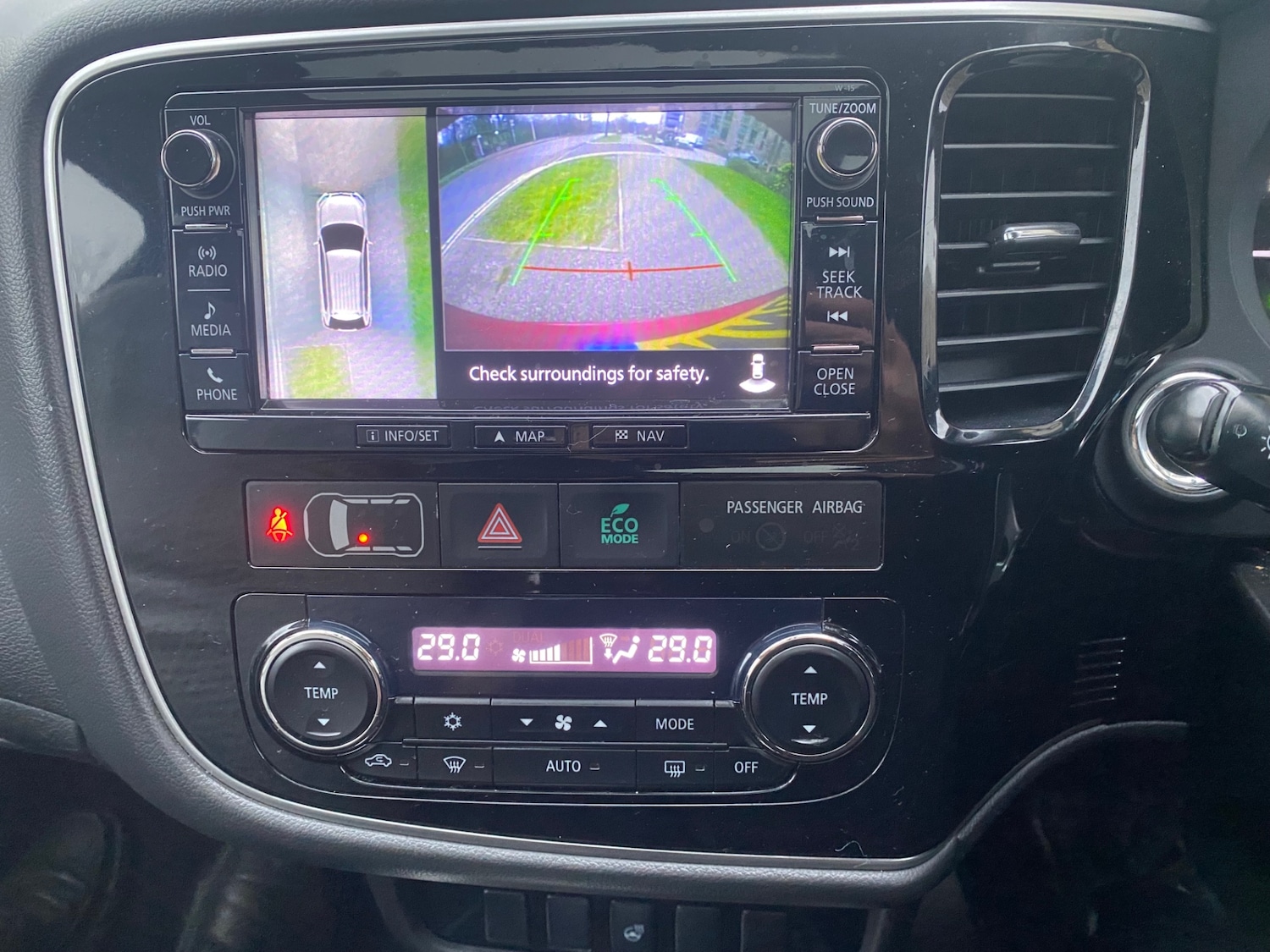 Used Mitsubishi Outlander 2015 for sale - 77622607: Photo 26