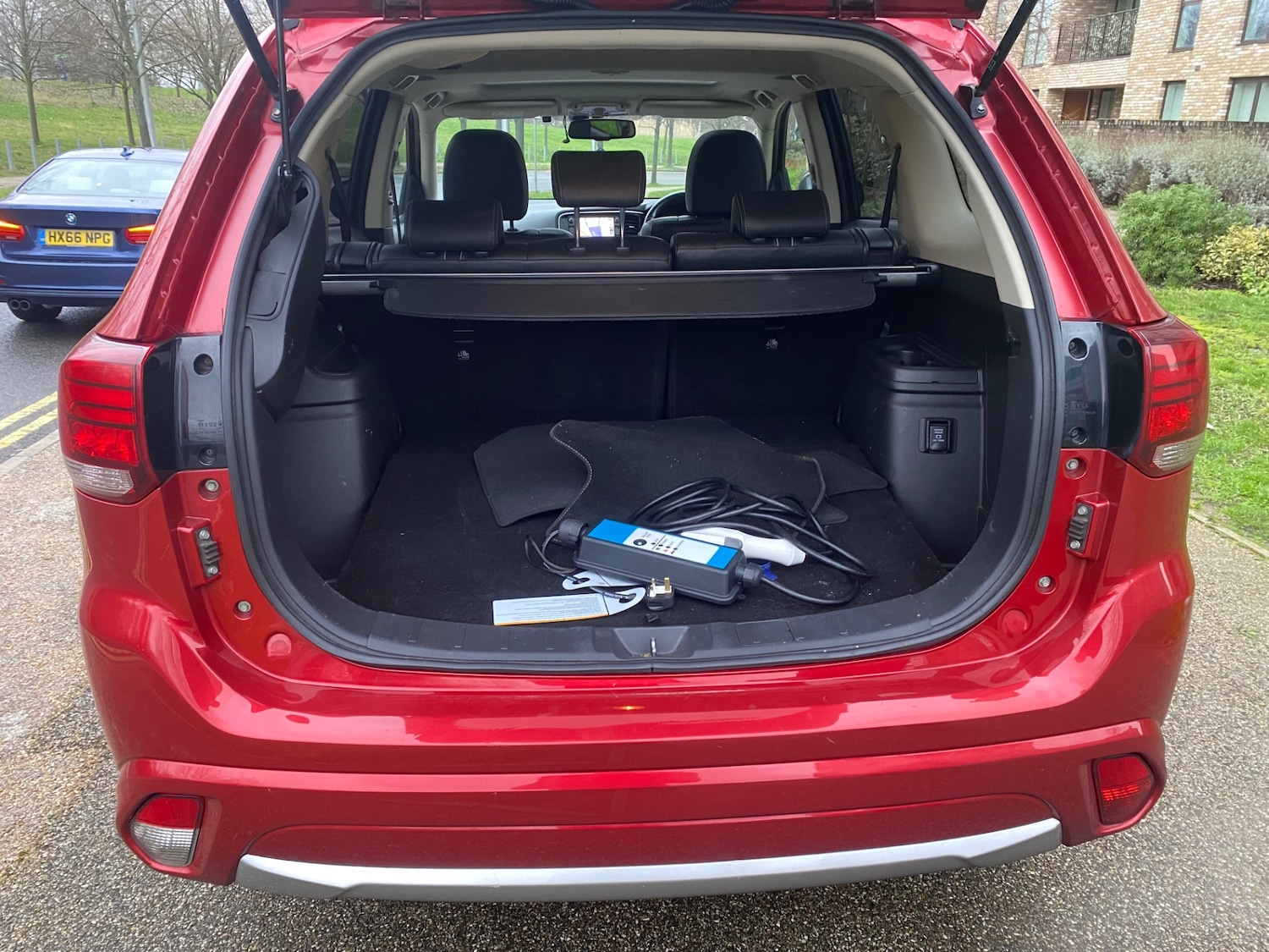 Used Mitsubishi Outlander 2015 for sale - 77622607: Photo 8