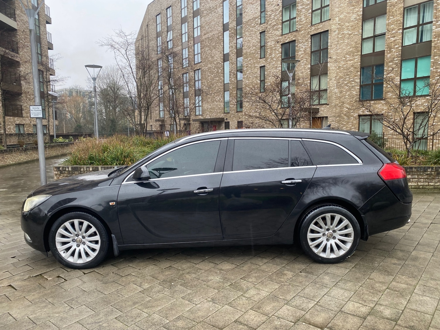 Used Vauxhall Insignia 2010 for sale - 77622595: Photo 4