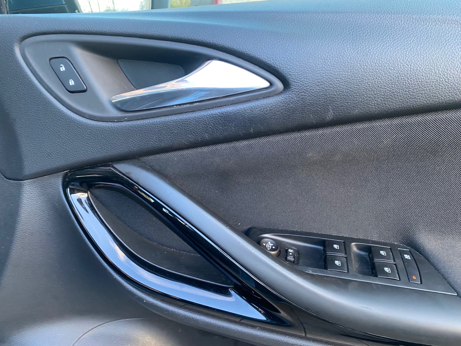 Used Vauxhall Astra 2017 for sale - 77622348: Photo 16