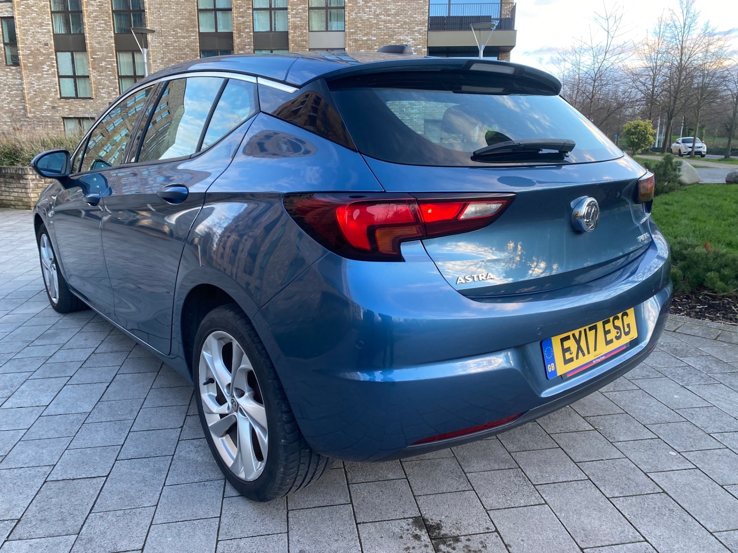 Used Vauxhall Astra 2017 for sale - 77622348: Photo 3