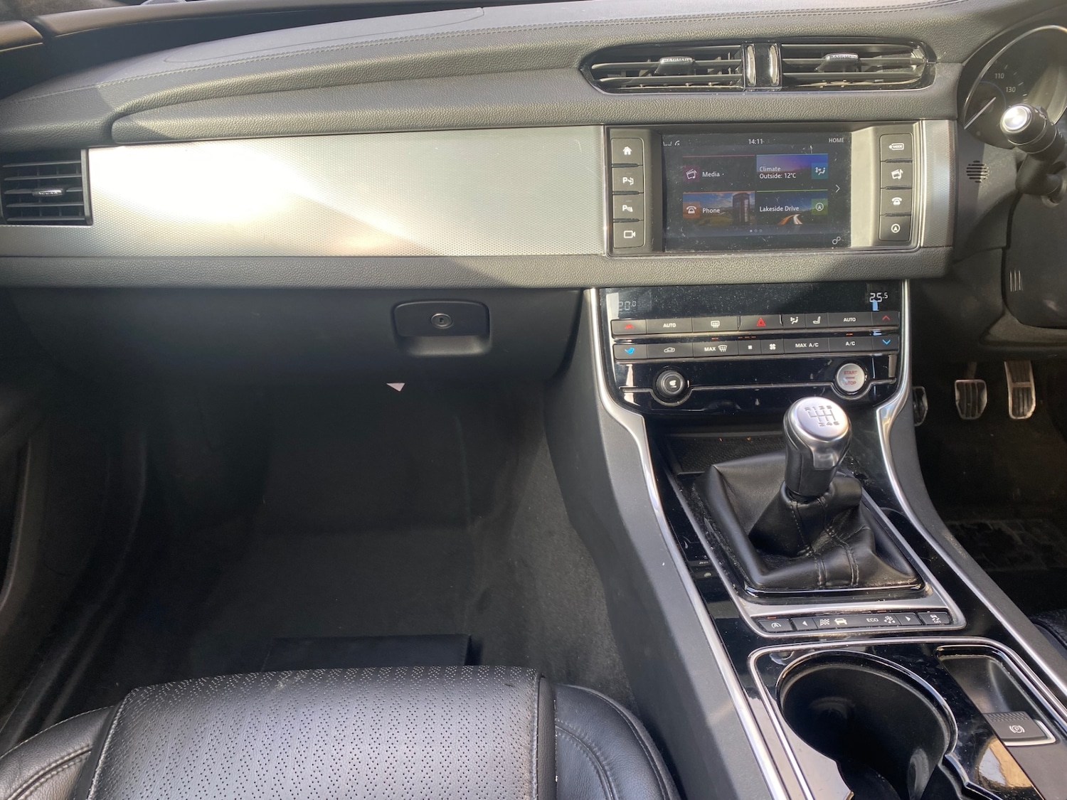 Used Jaguar XF 2015 for sale - 77622709: Photo 15