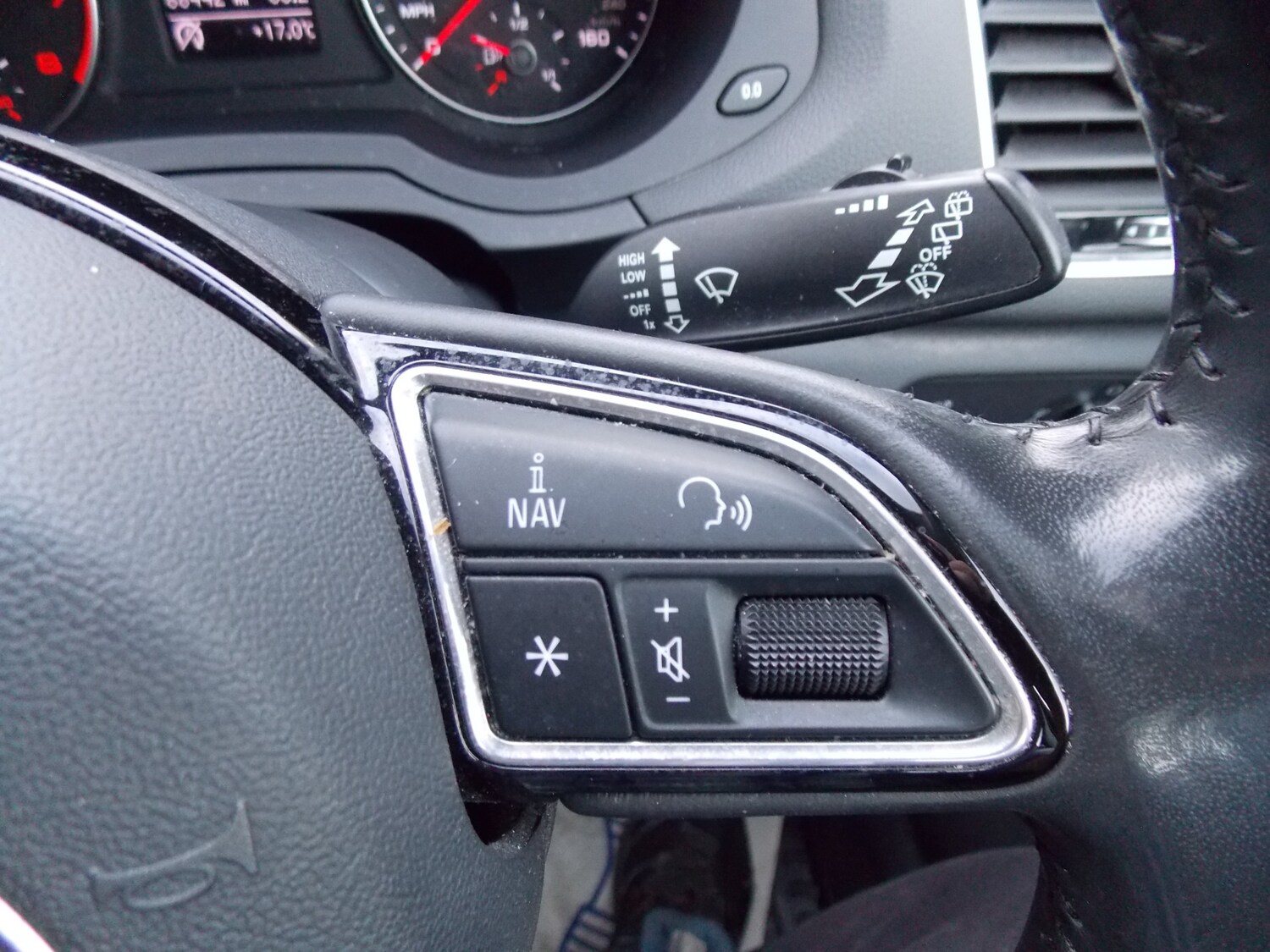 Used Audi Q3 2018 for sale - 76160562: Photo 33