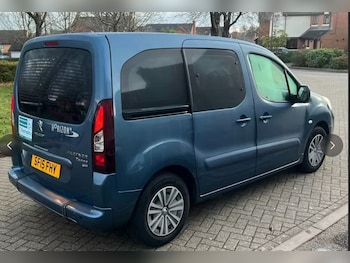 Used Peugeot Partner Tepee 2015 for sale - 77013214: Photo