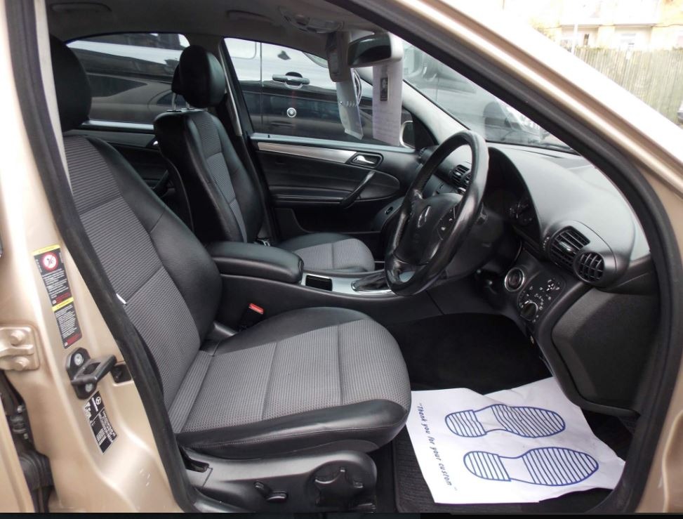 Used Mercedes-Benz C Class 2005 for sale - 76192689: Photo 15