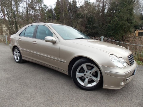 Used Mercedes-Benz C-Class 2005 for sale - 76192689: Photo 1