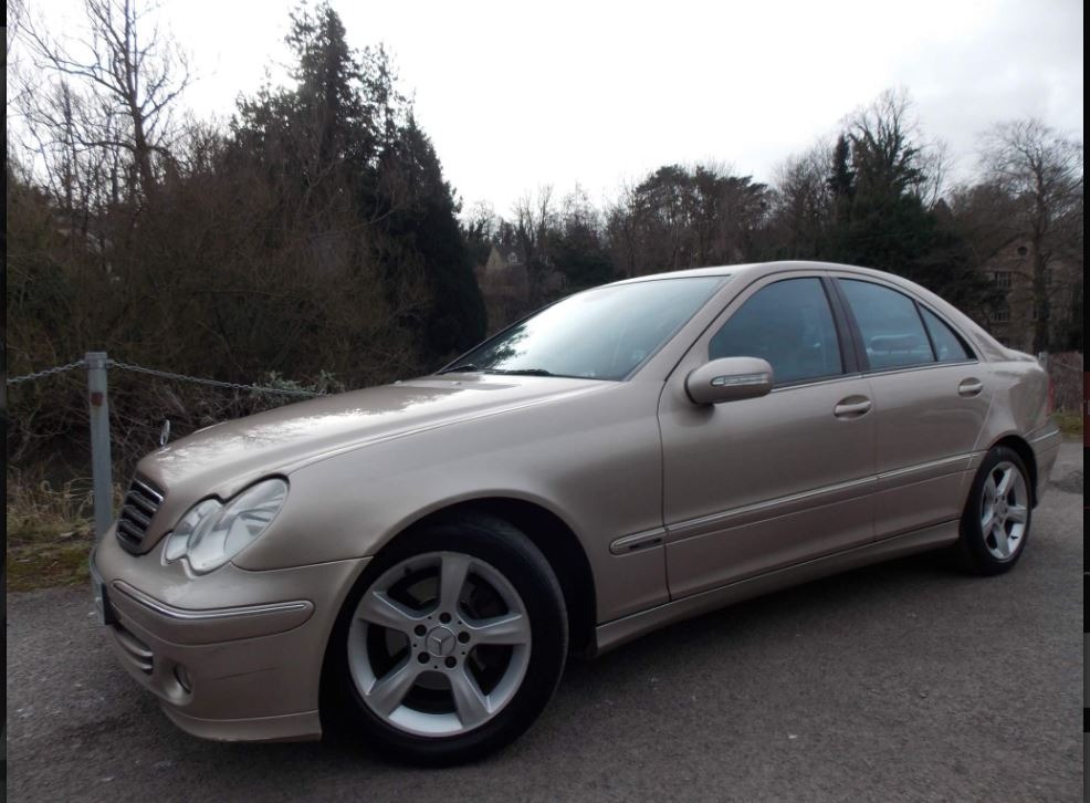 Used Mercedes-Benz C Class 2005 for sale - 76192689: Photo 2