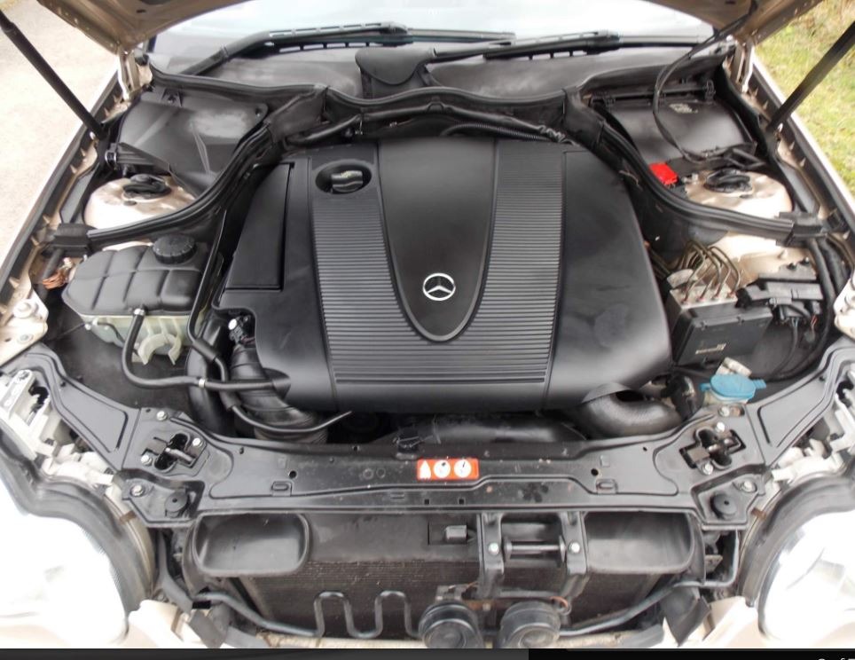 Used Mercedes-Benz C Class 2005 for sale - 76192689: Photo 8