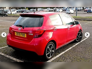 Used Toyota Yaris 2015 for sale - 77005647: Photo