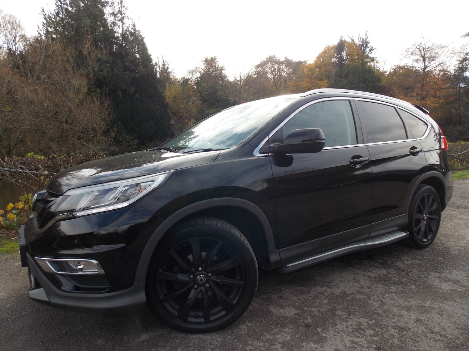 Used Honda CR-V 2017 for sale - 76079601: Photo 2