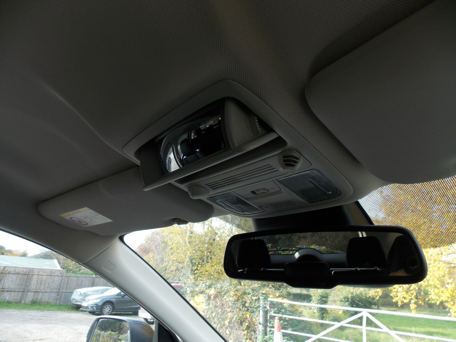 Used Honda CR-V 2017 for sale - 76079601: Photo 38