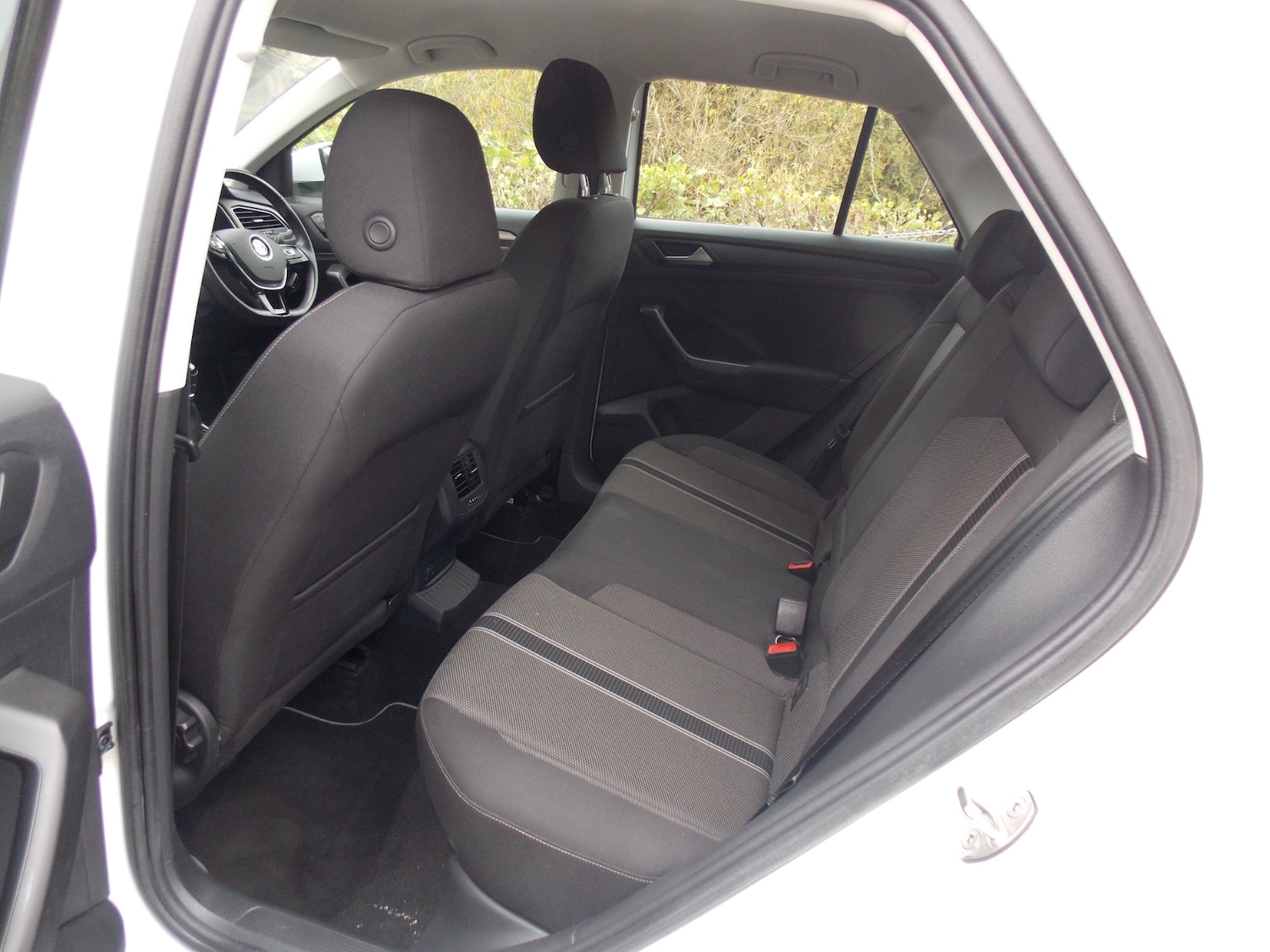 Used Volkswagen T-Roc 2018 for sale - 75680302: Photo 12