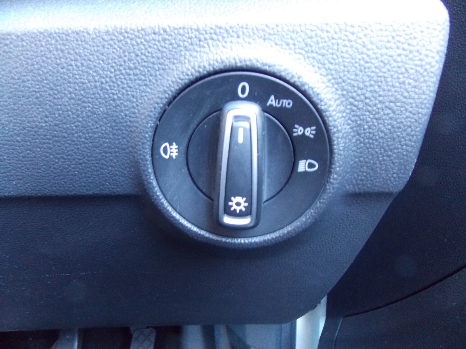 Used Volkswagen T-Roc 2018 for sale - 75680302: Photo 34