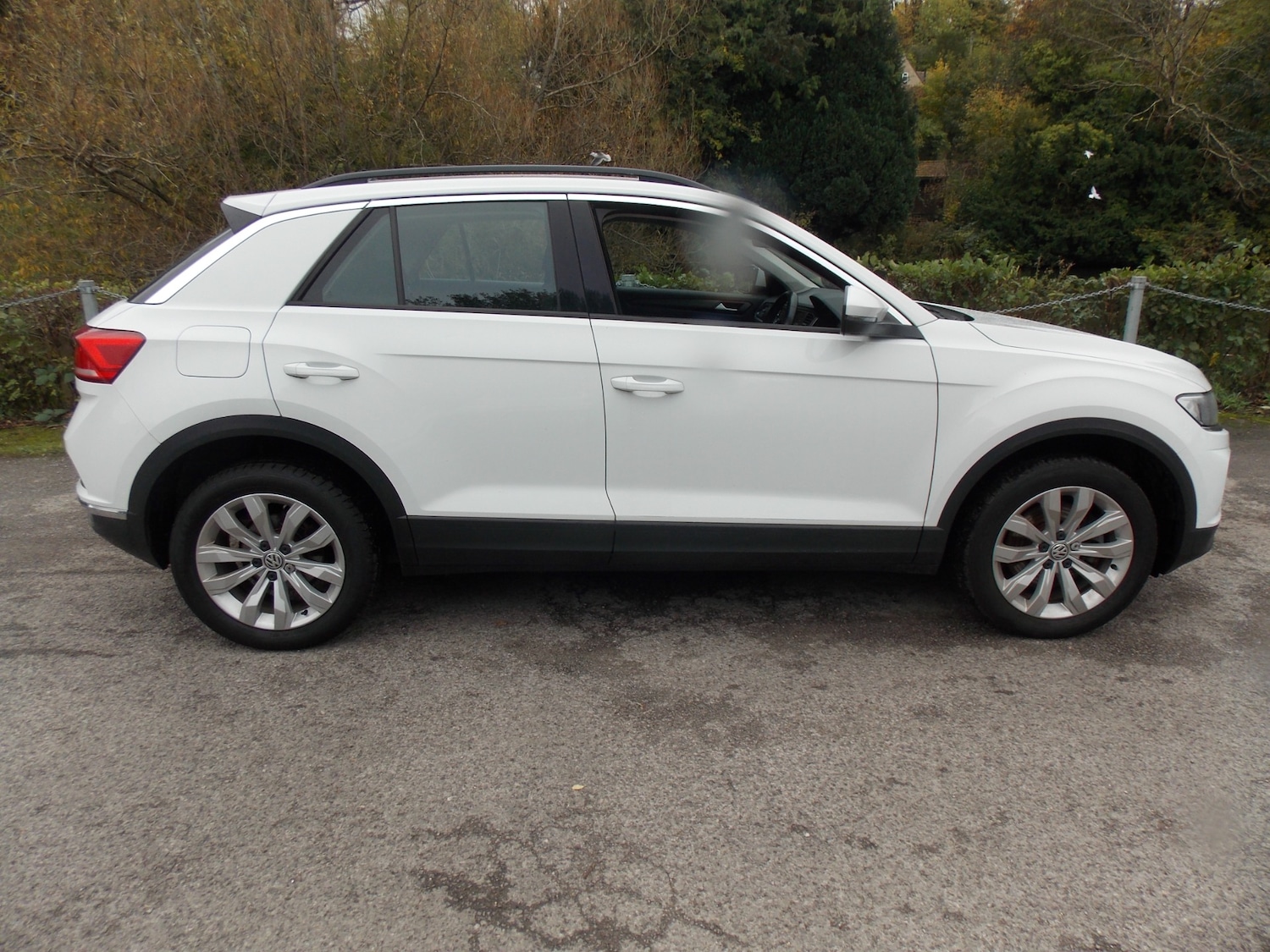 Used Volkswagen T-Roc 2018 for sale - 75680302: Photo 6