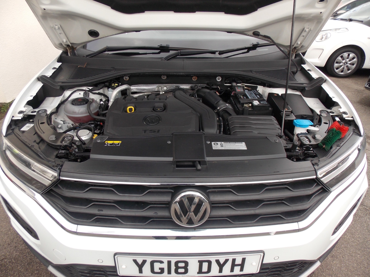 Used Volkswagen T-Roc 2018 for sale - 75680302: Photo 8