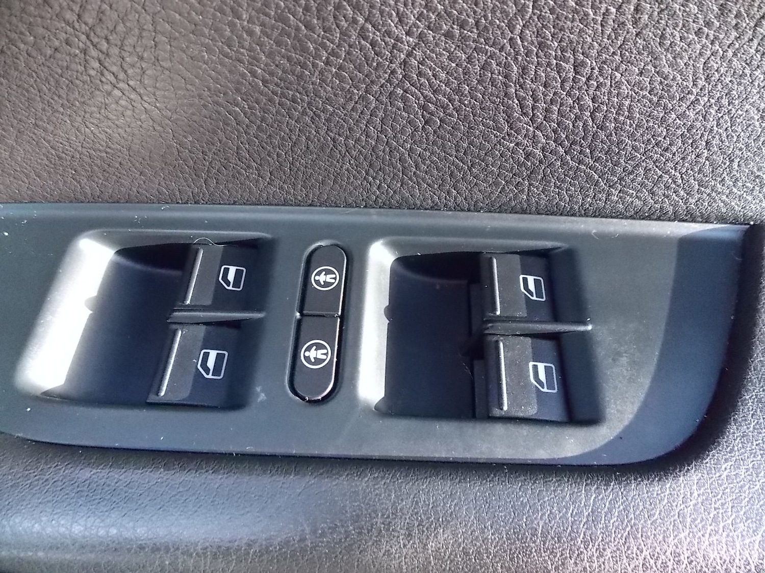 Used Volkswagen Touareg 2015 for sale - 77234502: Photo 35