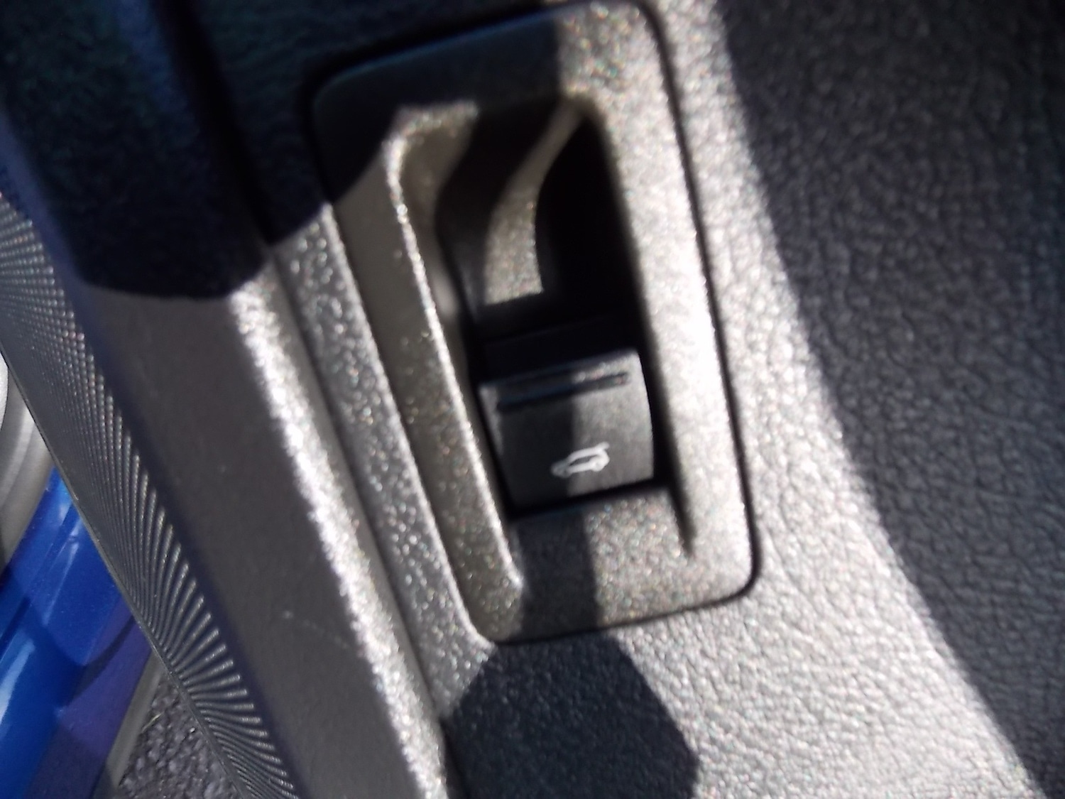 Used Volkswagen Touareg 2015 for sale - 77234502: Photo 37