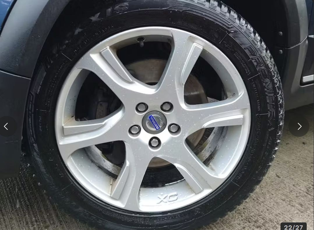 Used Volvo XC70 2012 for sale - 77353822: Photo 11