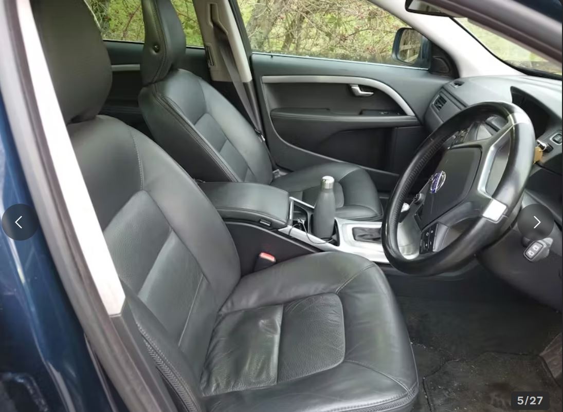 Used Volvo XC70 2012 for sale - 77353822: Photo 5