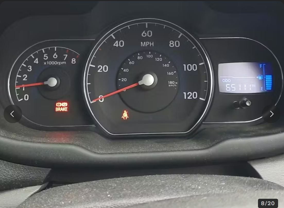 Used Hyundai i10 2011 for sale - 77160112: Photo 8