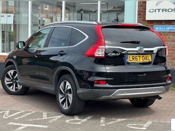 Used Honda CR-V 2017 for sale - 79082196: Photo