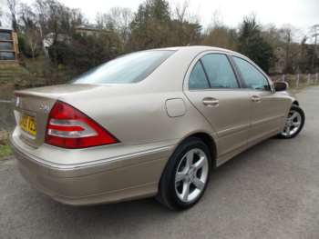 Used Mercedes-Benz C-Class 2005 for sale - 69841851: Photo