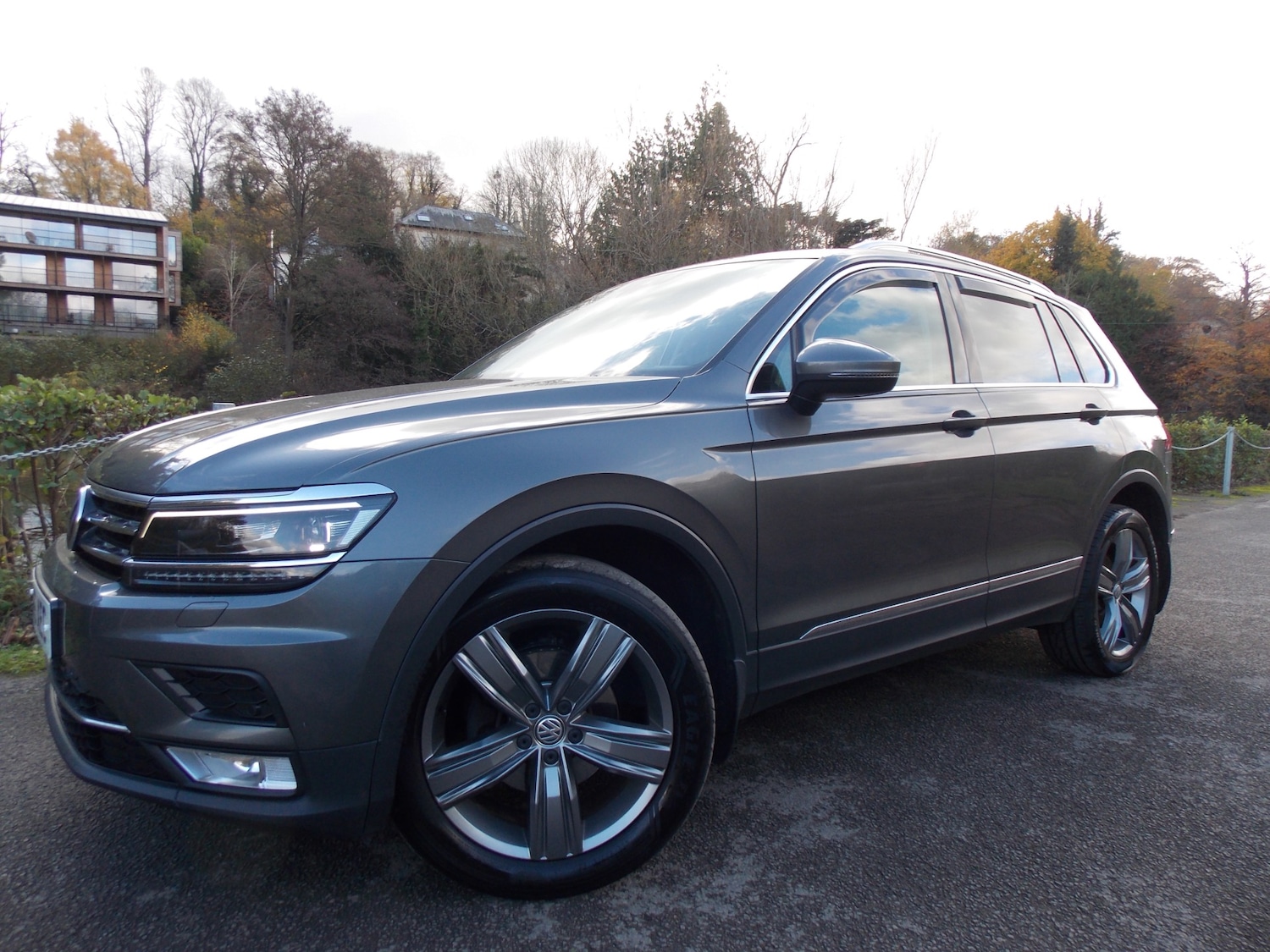 Used Volkswagen Tiguan 2016 for sale - 76300843: Photo 2