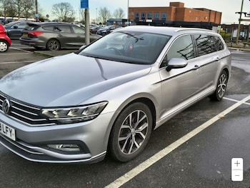 Used Volkswagen Passat 2019 for sale - 77974028: Photo