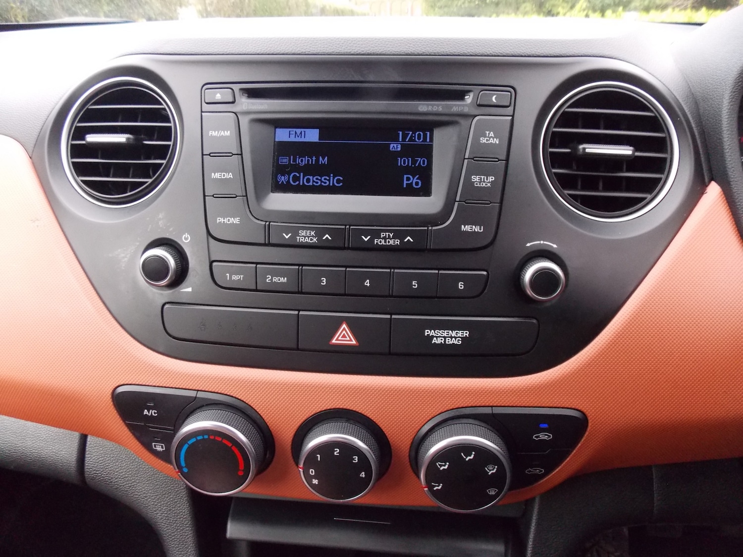 Vehicle 29