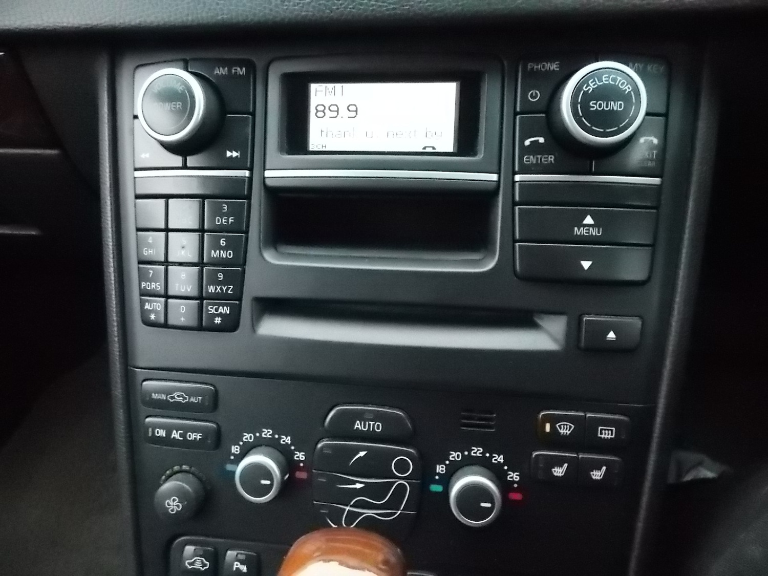 Used Volvo XC90 2012 for sale - 77235645: Photo 35