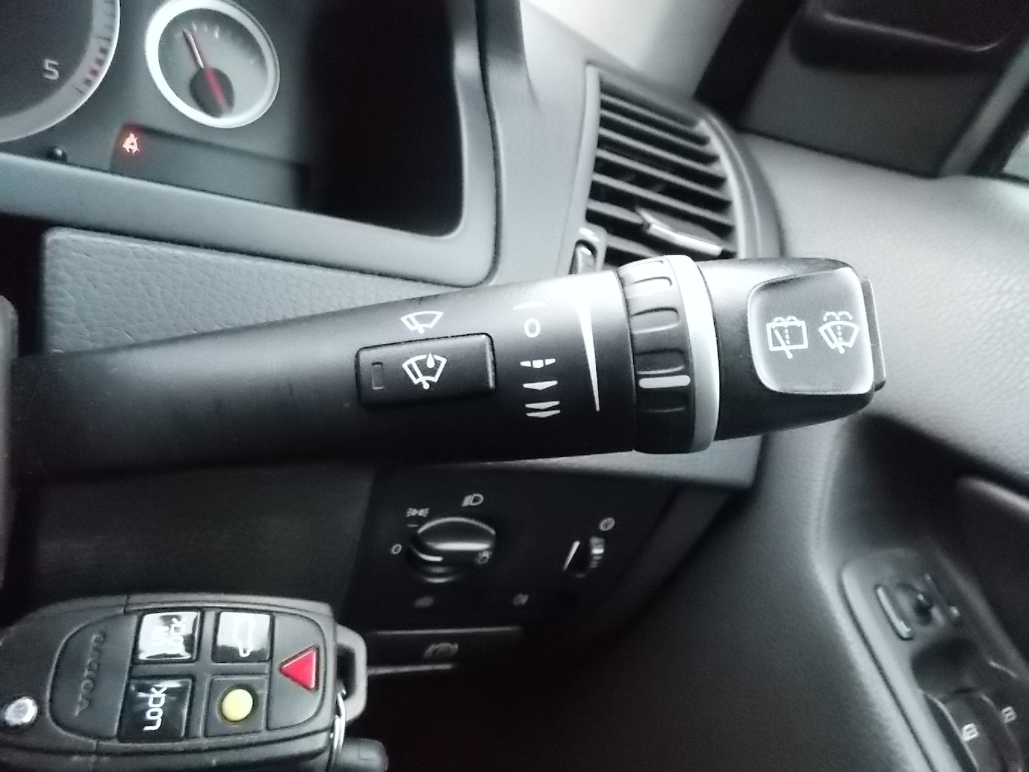 Used Volvo XC90 2012 for sale - 77235645: Photo 45