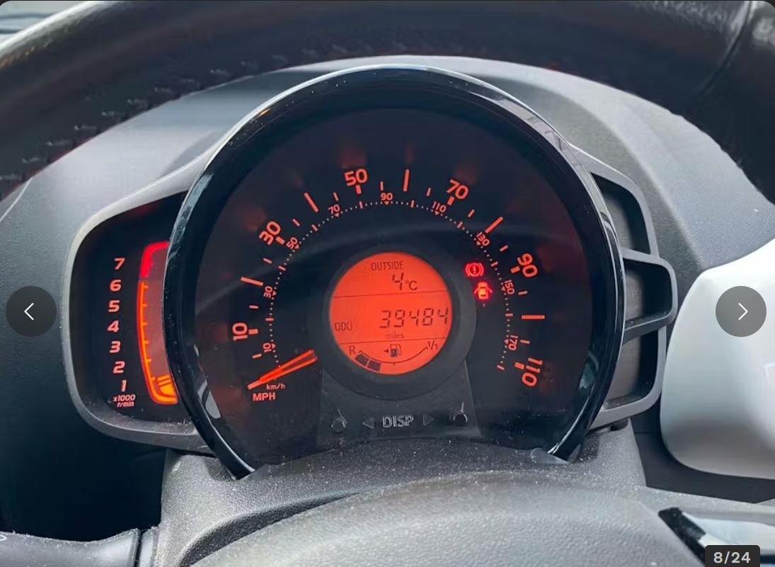 Used Toyota AYGO 2015 for sale - 77159633: Photo 8