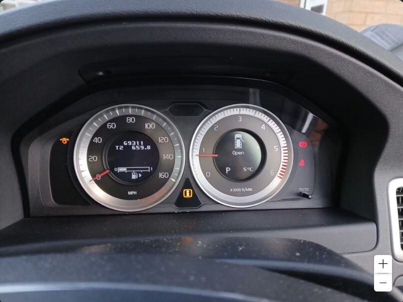 Used Volvo V70 2011 for sale - 77745393: Photo 8