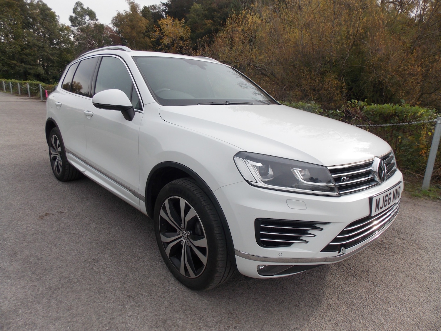 Used Volkswagen Touareg 2016 for sale - 76309834: Photo 1