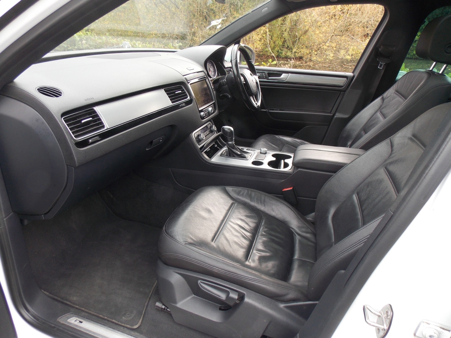 Used Volkswagen Touareg 2016 for sale - 76309834: Photo 11