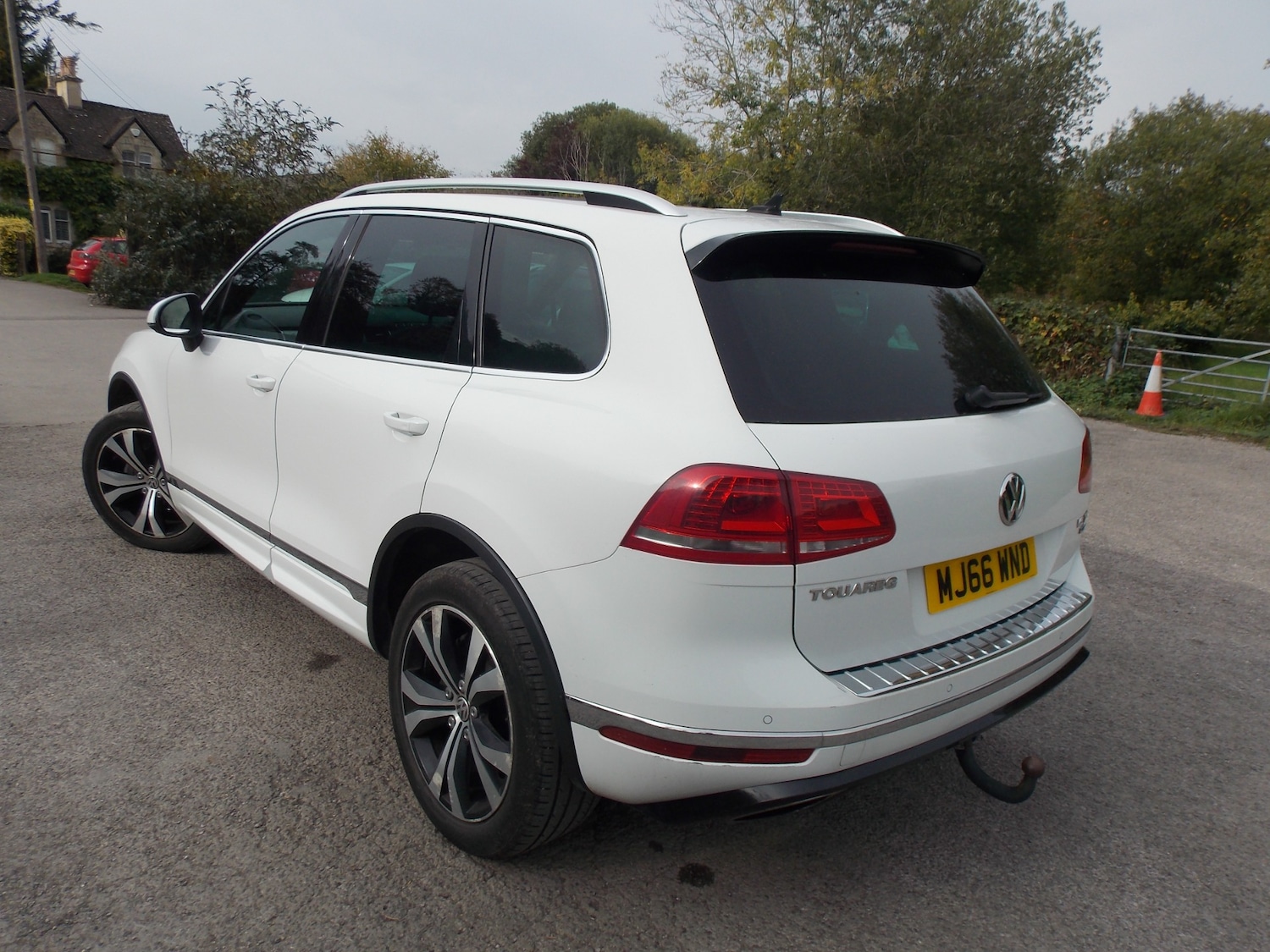 Used Volkswagen Touareg 2016 for sale - 76309834: Photo 3