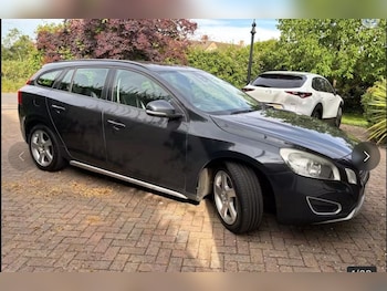Used Volvo V60 2011 for sale - 79069047: Photo