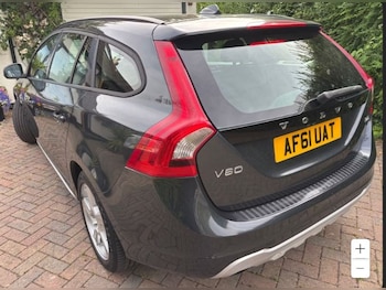 Used Volvo V60 2011 for sale - 79069047: Photo