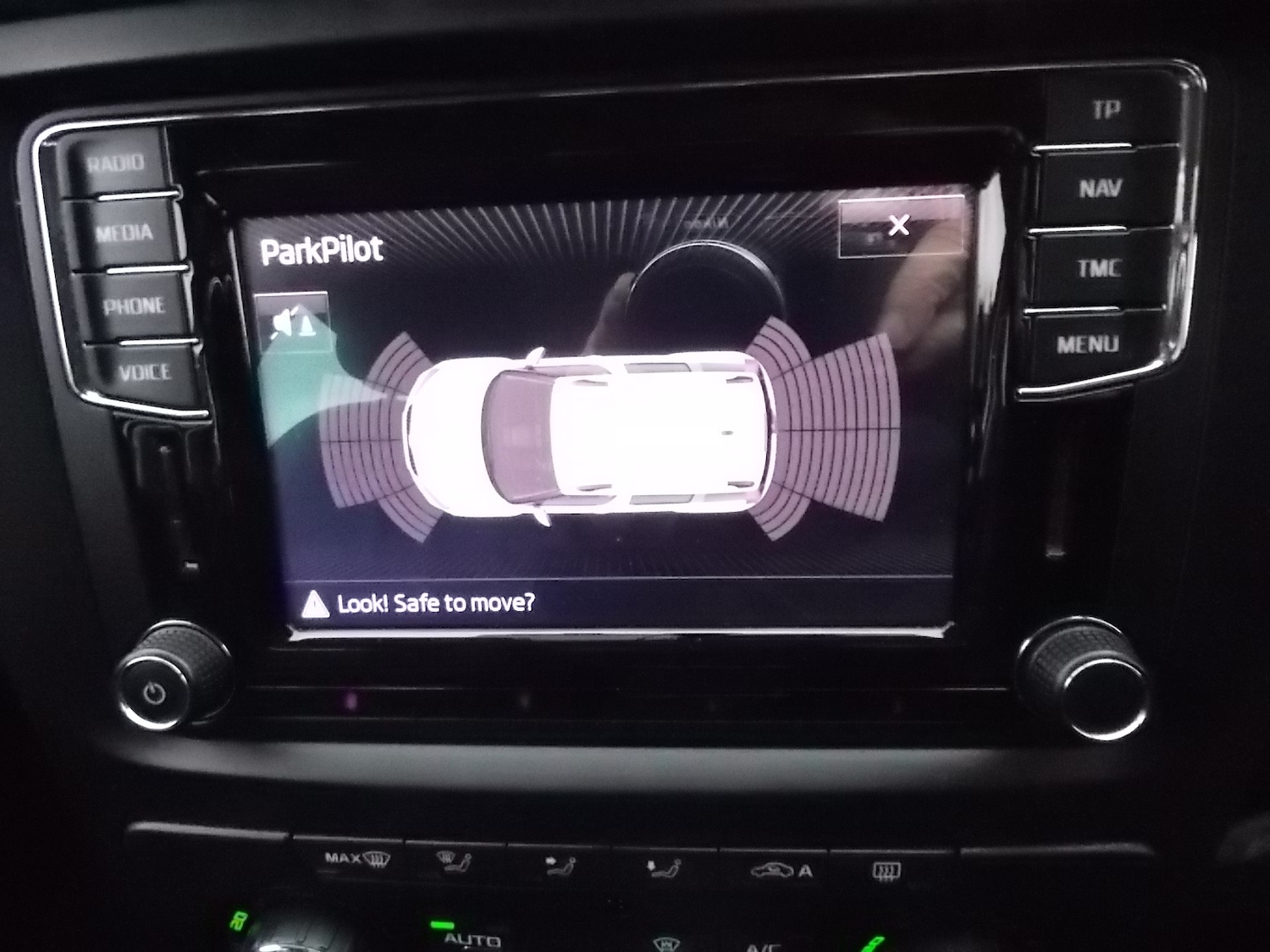 Used Skoda Yeti 2017 for sale - 77241105: Photo 27