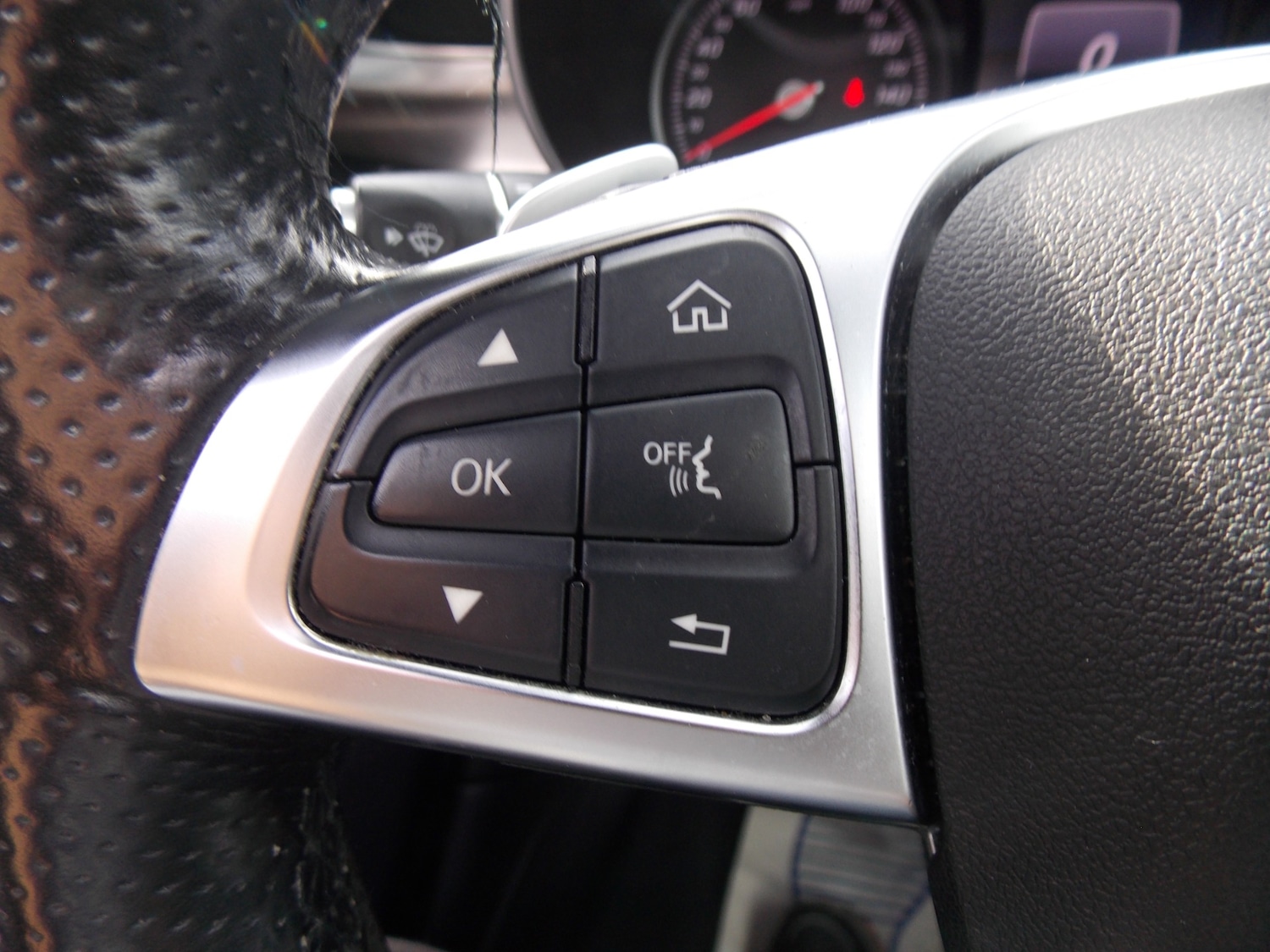 Used Mercedes-Benz GLC 2016 for sale - 76171349: Photo 26