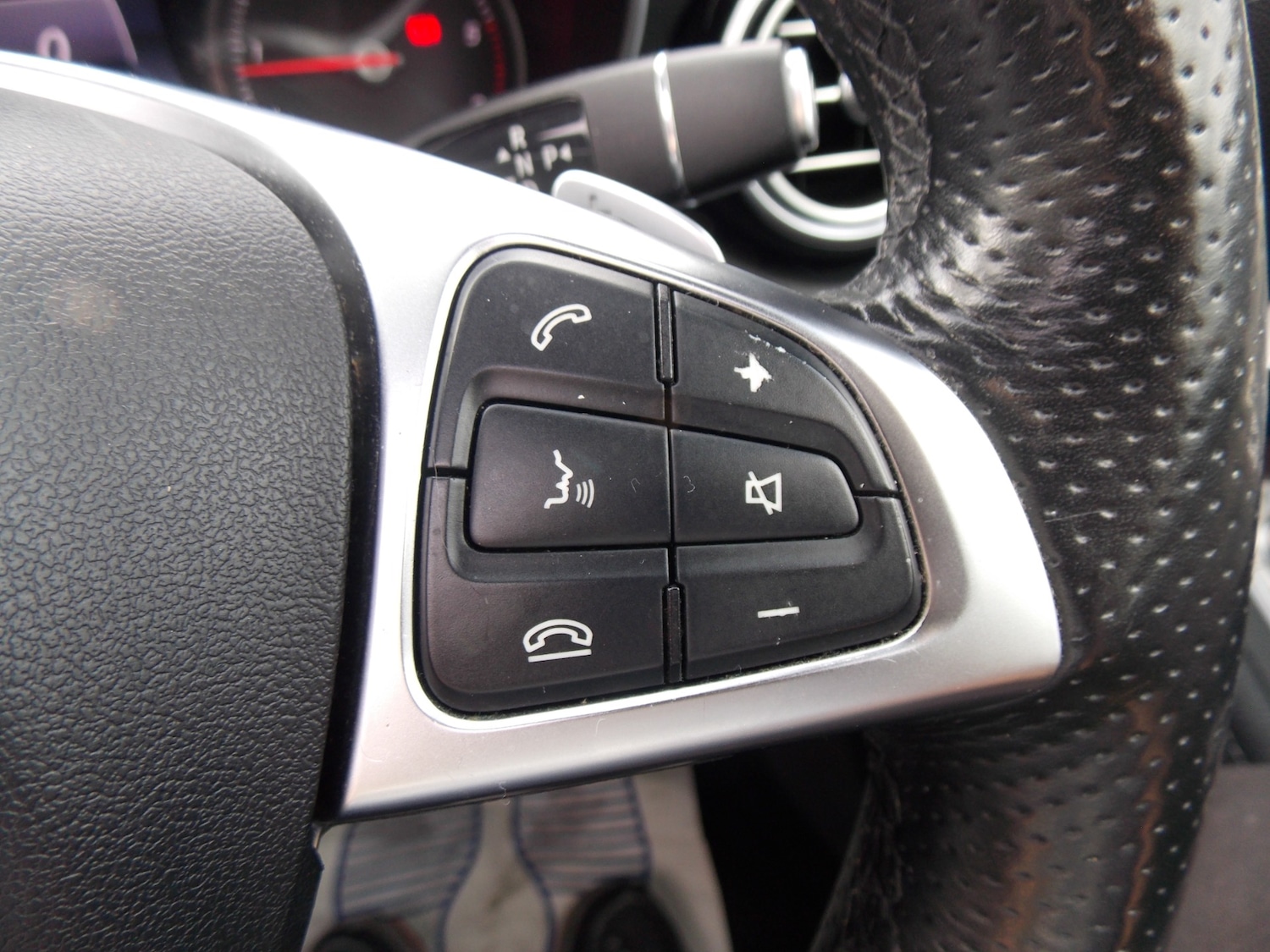 Used Mercedes-Benz GLC 2016 for sale - 76171349: Photo 27