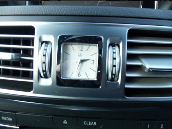 Used Mercedes-Benz E-Class 2015 for sale - 76192583: Photo 25