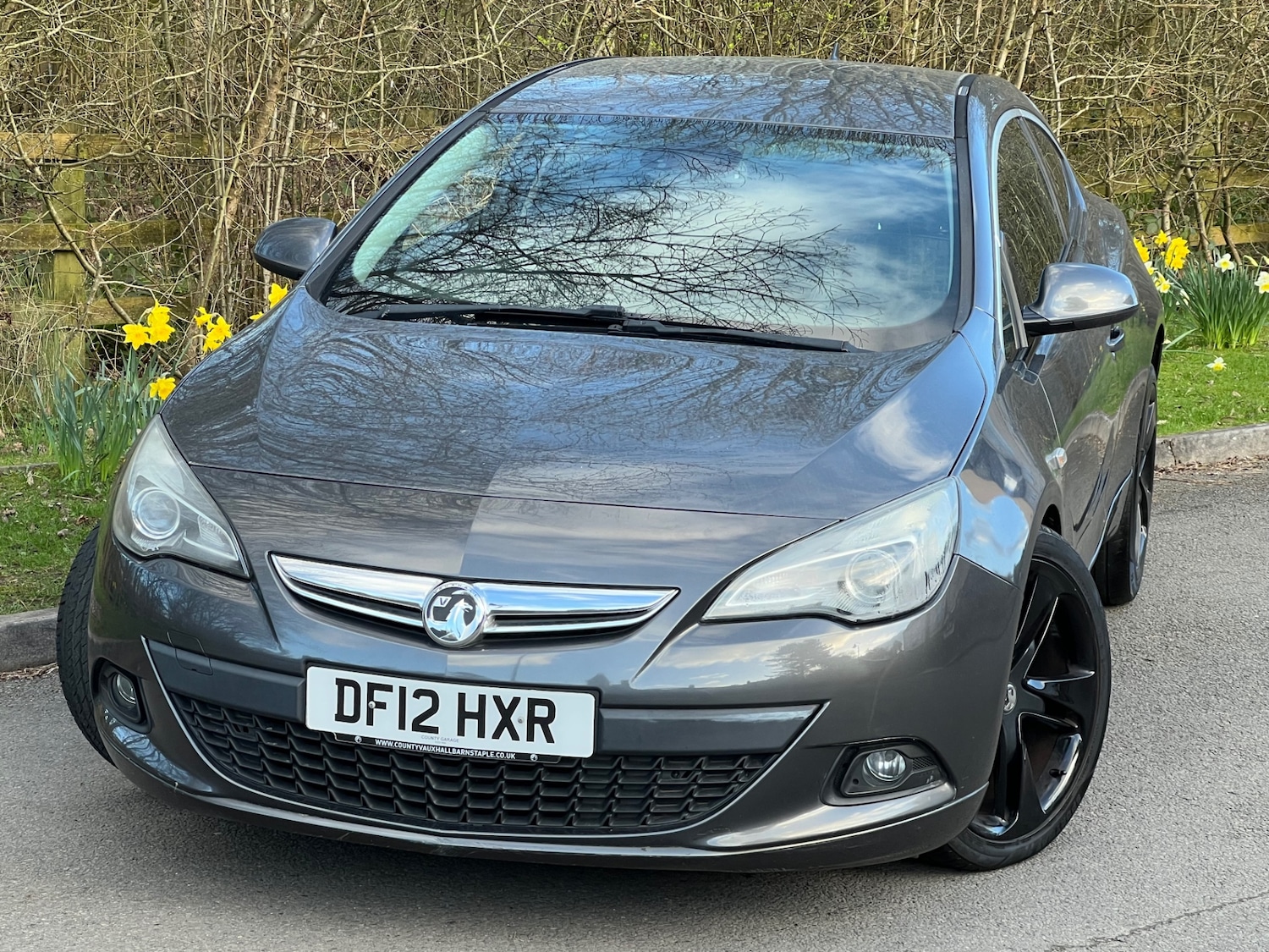 Used Vauxhall Astra GTC 2012 for sale - 77837250: Photo 2